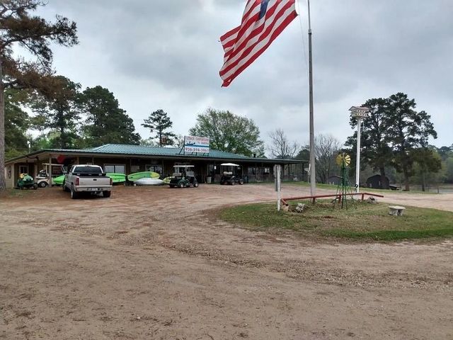 892 Hanks Street, Trinity, TX 75862