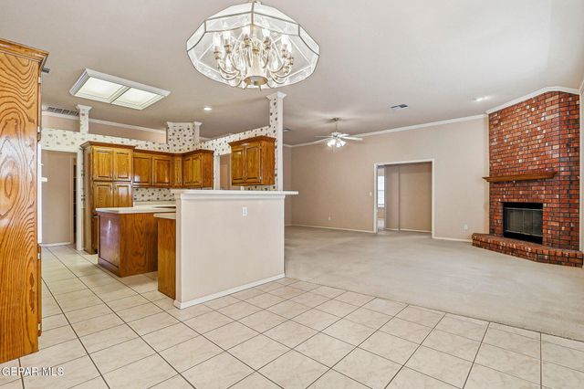 1351 WYATT EARP Street, El Paso, TX 79936