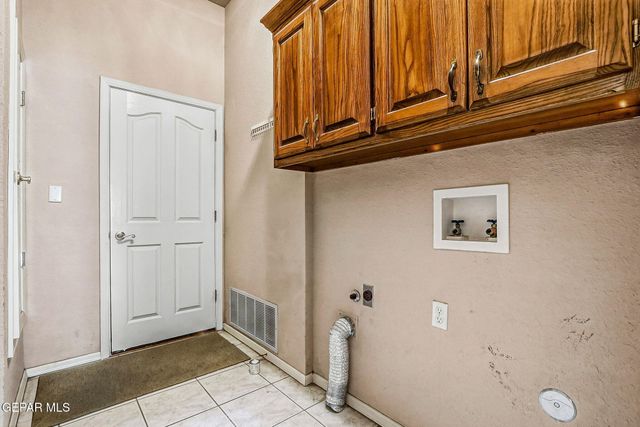 1351 WYATT EARP Street, El Paso, TX 79936