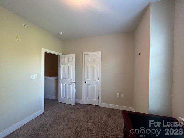 227 Harbour Place Drive, Davidson, NC 28036