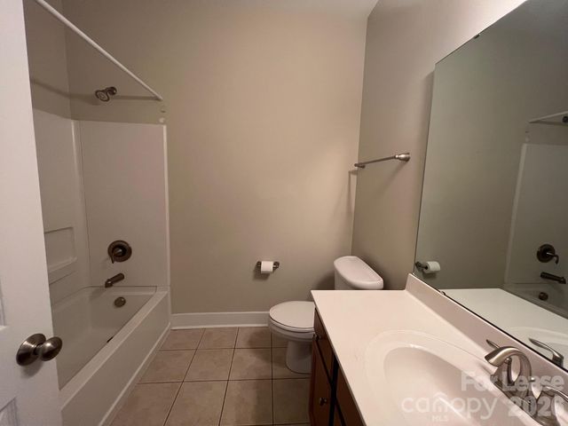 227 Harbour Place Drive, Davidson, NC 28036