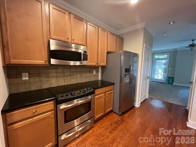 227 Harbour Place Drive, Davidson, NC 28036