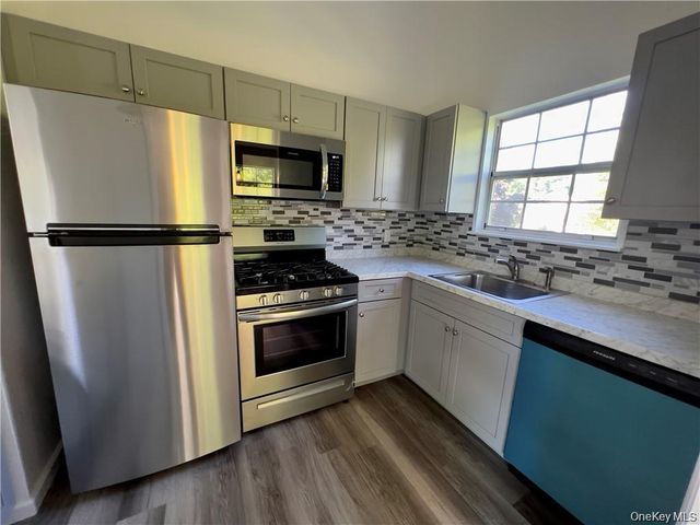 17 Lexington Hill 12, Harriman, NY 10926