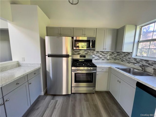 17 Lexington Hill 12, Harriman, NY 10926