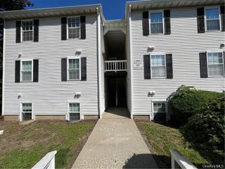 17 Lexington Hill 12, Harriman, NY 10926