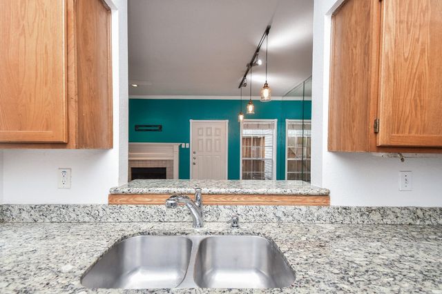 3800 Tanglewilde Street 109, Houston, TX 77063