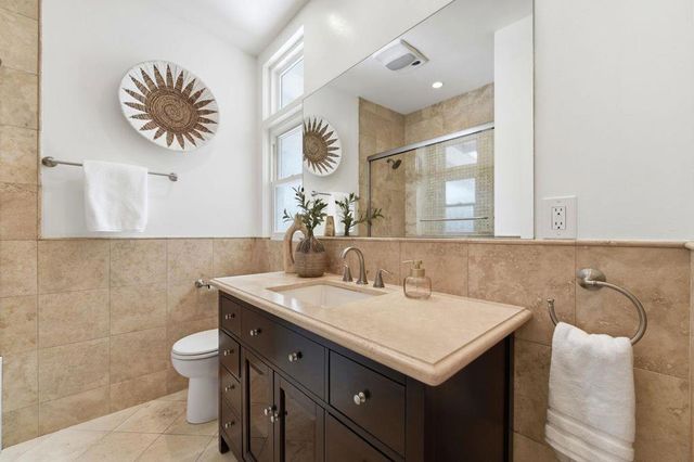 201 Thompson Square, Mountain View, CA 94043