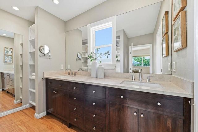 201 Thompson Square, Mountain View, CA 94043