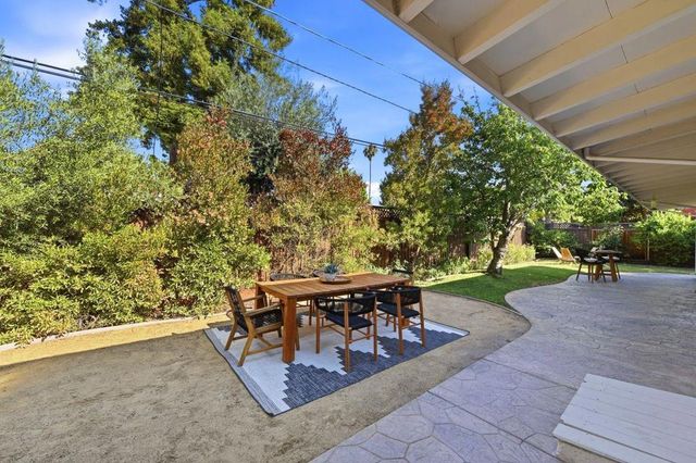 201 Thompson Square, Mountain View, CA 94043