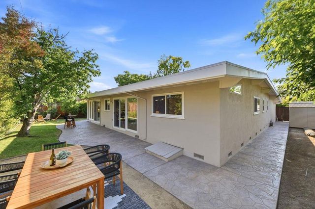 201 Thompson Square, Mountain View, CA 94043