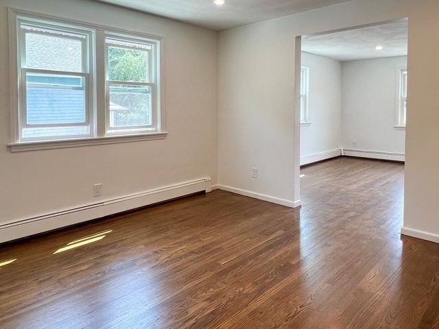 22 Chandler St 2, Watertown, MA 02472