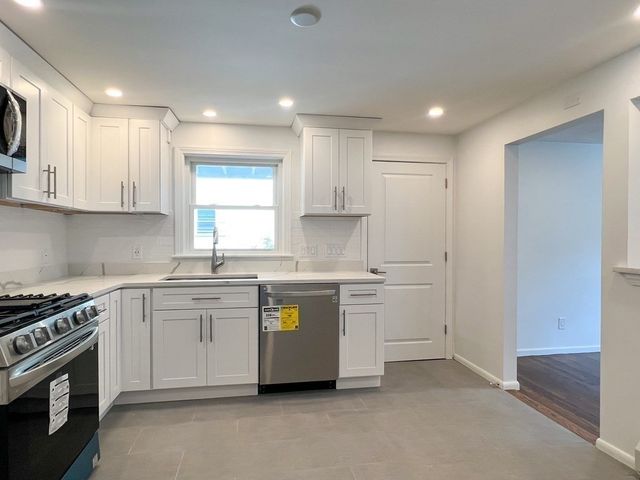 22 Chandler St 2, Watertown, MA 02472