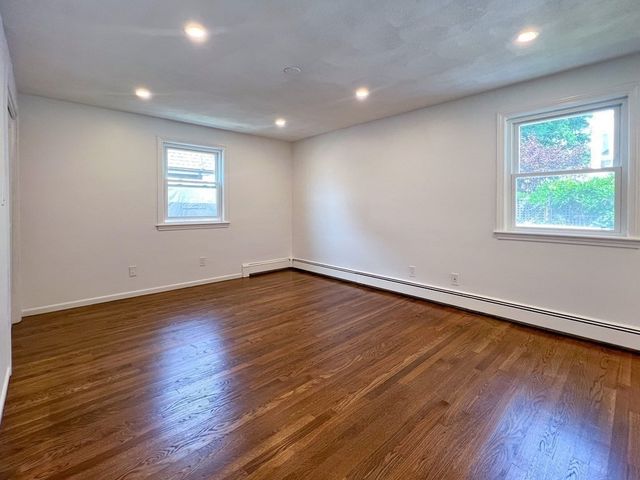 22 Chandler St 2, Watertown, MA 02472