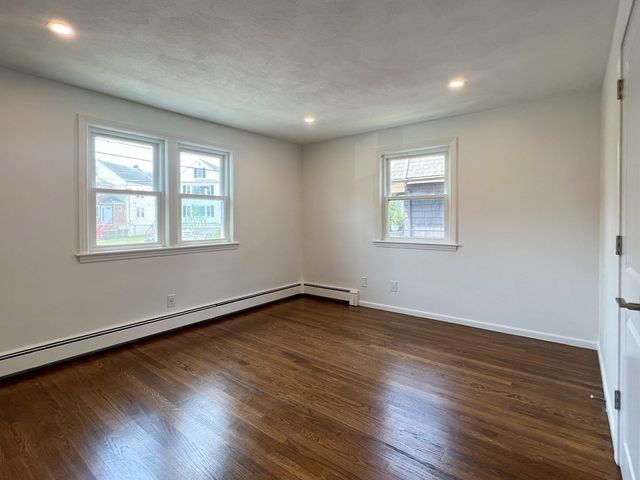 22 Chandler St 2, Watertown, MA 02472