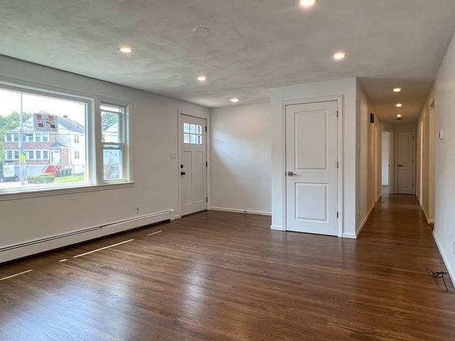 22 Chandler St 2, Watertown, MA 02472