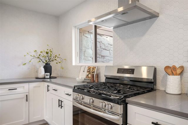 5400 Salem Hill DR, Austin, TX 78745