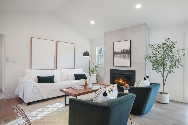 5400 Salem Hill DR, Austin, TX 78745