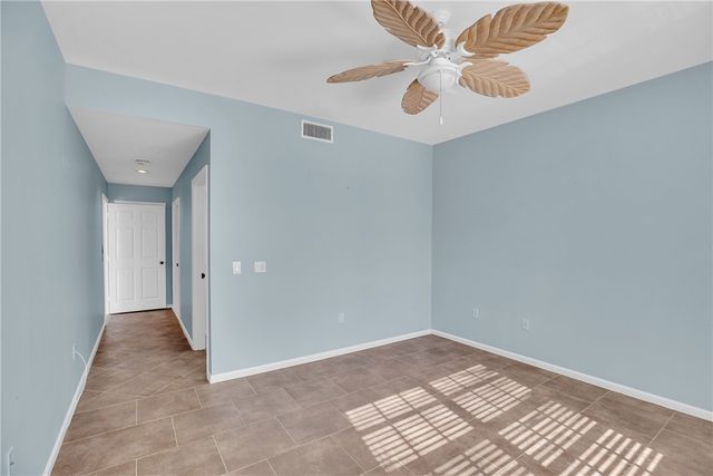 5540 N Harbor Village Drive 305, Vero Beach, FL 32967