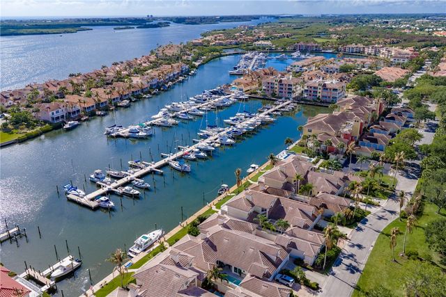 5540 N Harbor Village Drive 305, Vero Beach, FL 32967