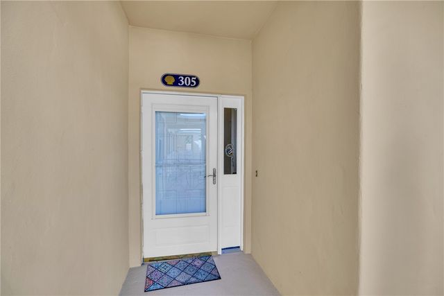 5540 N Harbor Village Drive 305, Vero Beach, FL 32967