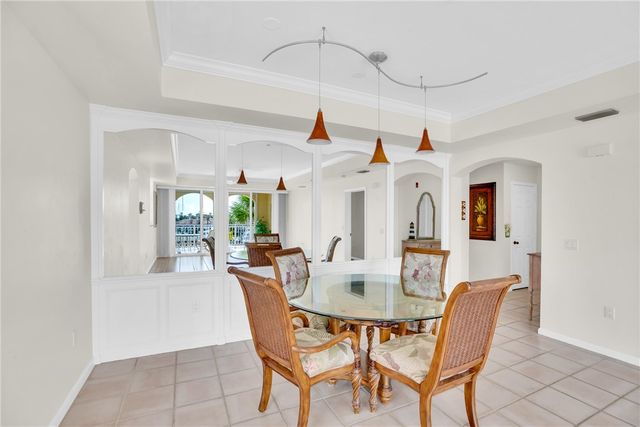 5540 N Harbor Village Drive 305, Vero Beach, FL 32967