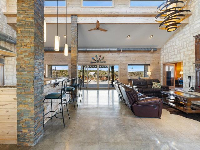 4200 Cypress Canyon TRL, Spicewood, TX 78669