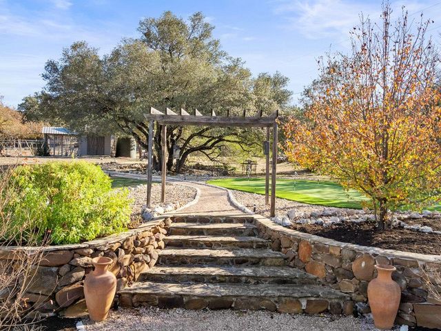 4200 Cypress Canyon TRL, Spicewood, TX 78669