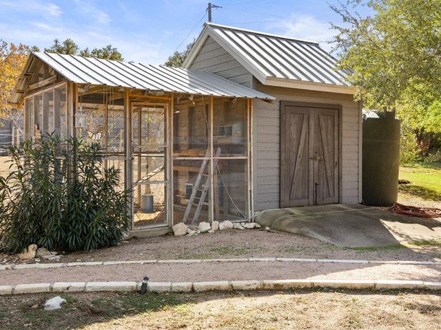 4200 Cypress Canyon TRL, Spicewood, TX 78669