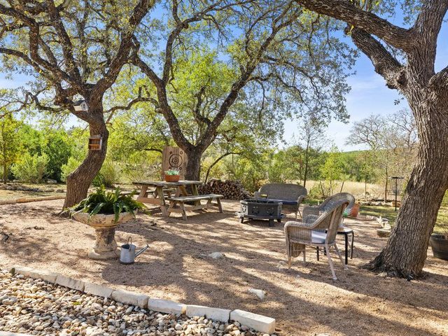 4200 Cypress Canyon TRL, Spicewood, TX 78669