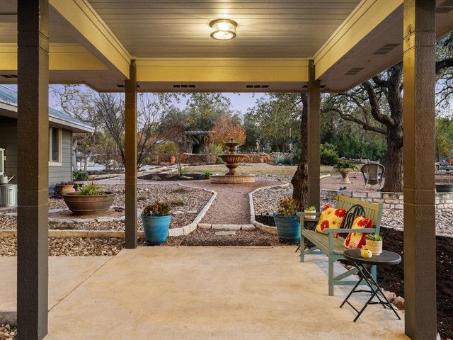 4200 Cypress Canyon TRL, Spicewood, TX 78669