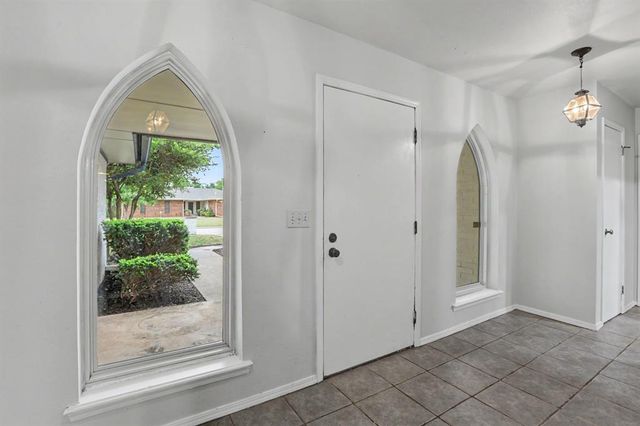 2112 Bentham Place, Yukon, OK 73099