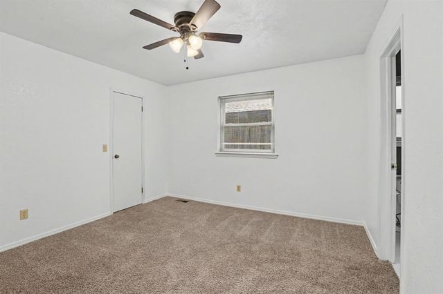 2112 Bentham Place, Yukon, OK 73099