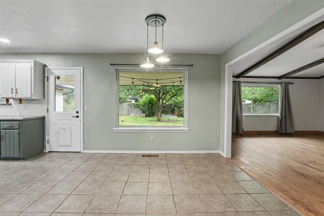2112 Bentham Place, Yukon, OK 73099