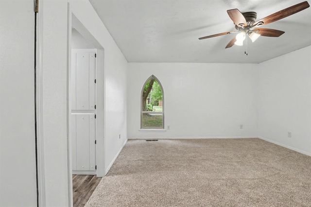 2112 Bentham Place, Yukon, OK 73099