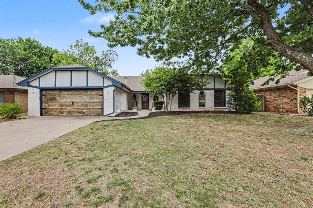 2112 Bentham Place, Yukon, OK 73099