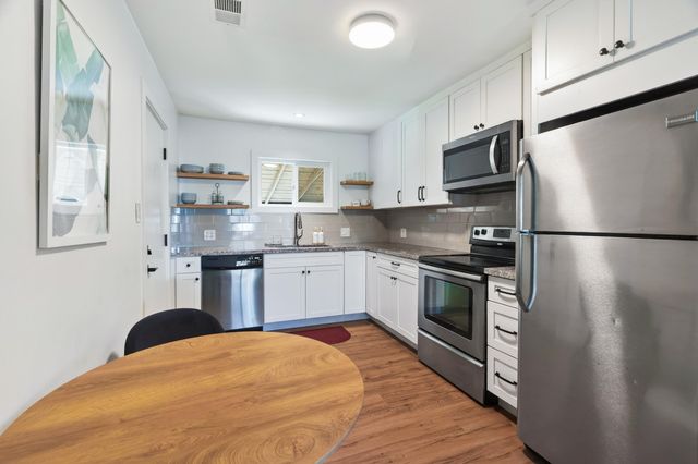 1005 Gold Street, Redding, CA 96001