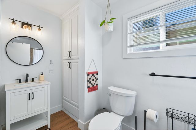 1005 Gold Street, Redding, CA 96001