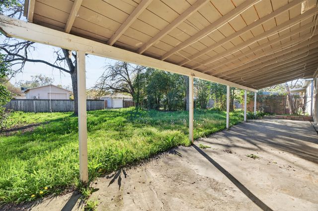 1005 Gold Street, Redding, CA 96001