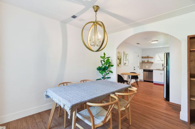 1005 Gold Street, Redding, CA 96001