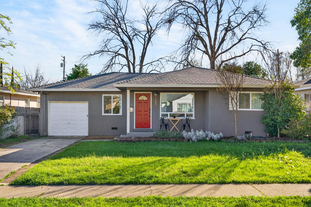 1005 Gold Street, Redding, CA 96001