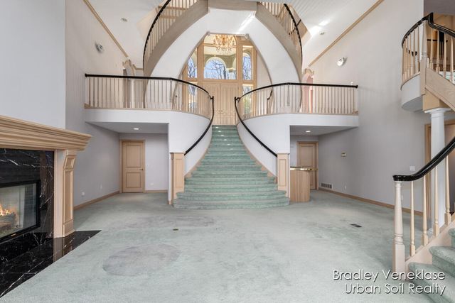 7635 Sandy Hollow Drive, Alto, MI 49302