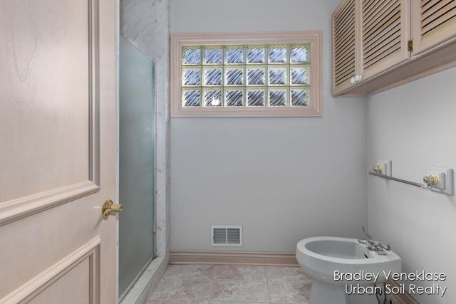 7635 Sandy Hollow Drive, Alto, MI 49302