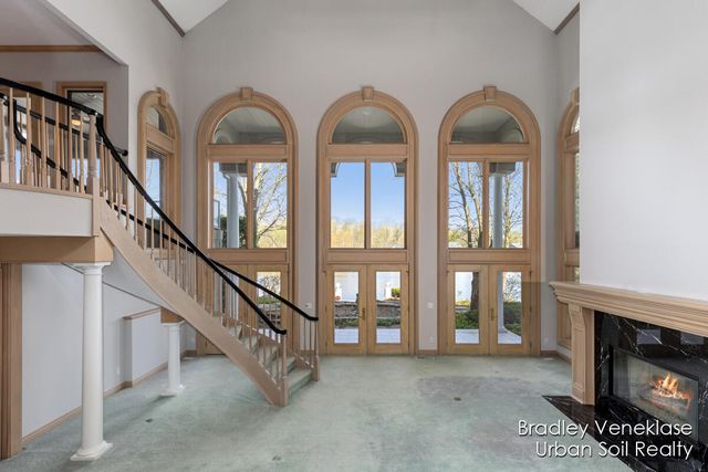 7635 Sandy Hollow Drive, Alto, MI 49302