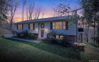 8 Debbie Lane, Cross River, NY 10518