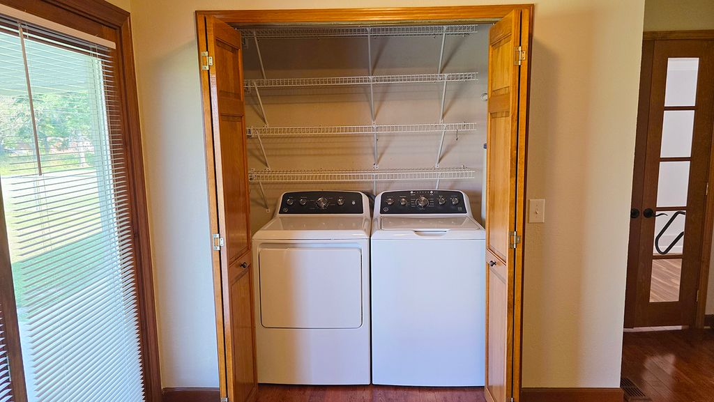 Image 29 of property listing at 431 Easthaven Drive, Centralia, IL 62801