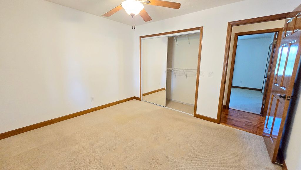 Image 43 of property listing at 431 Easthaven Drive, Centralia, IL 62801