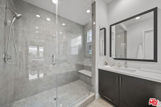 2501 Presley Court, Camarillo, CA 93012