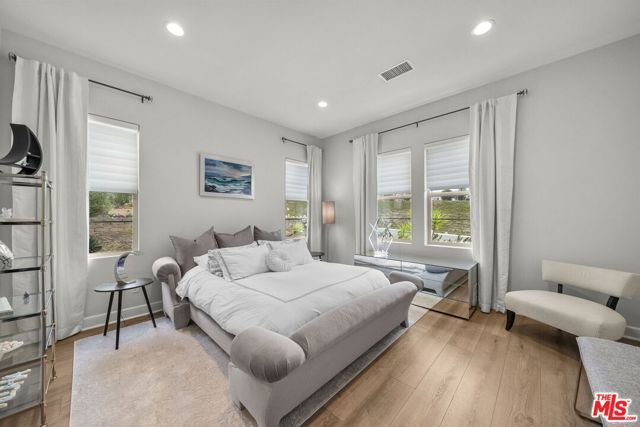 2501 Presley Court, Camarillo, CA 93012