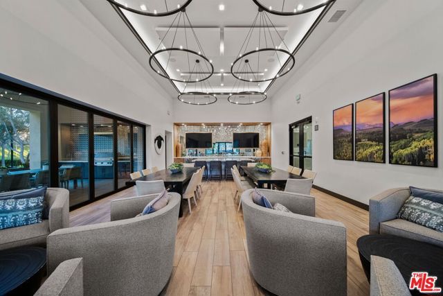 2501 Presley Court, Camarillo, CA 93012