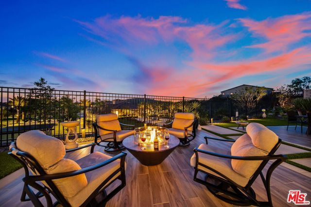 2501 Presley Court, Camarillo, CA 93012